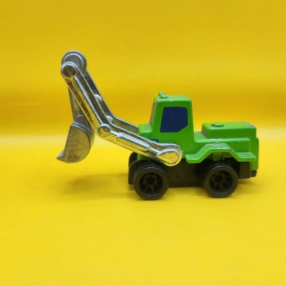 Vintage 1979 Mattel Diecast Backhoe Green Contruction Toy #1311
